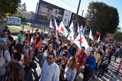 2016 10 06 ManifaFolgaConveniosCentrosChamadasVigo05.JPG